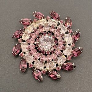 Vintage Weisner Purple Crystal Swirl Sunburst Flower Brooch Silver Tone 2.25"